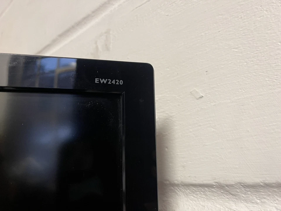 24" BenQ EW2420 Full HD gaming monitor VA LED panel - Image 4 of 4