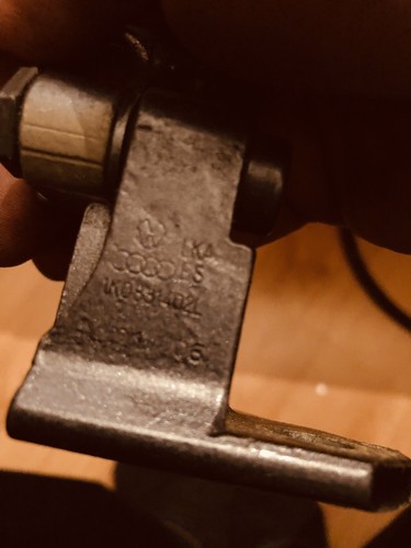 VW Golf 5 Türscharnier Tür Scharnier vorne rechts unten 1K0831402L -4462-