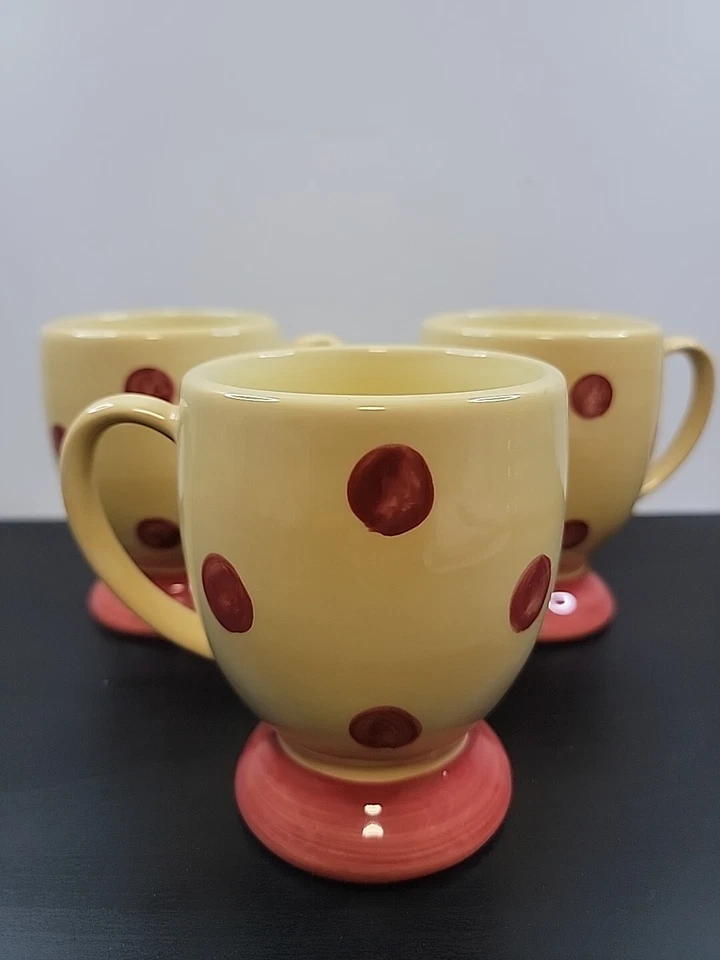 SOUTHERN LIVING AT HOME por Gail Pittman Siena Conjunto de 3 Canecas Pedestal Bolinhas - Imagem 2 de 4