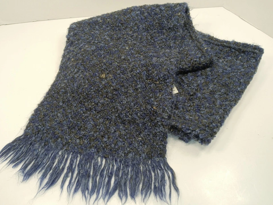 Bufanda de lana para mujer con flecos de Branigan Weavers hecha en Irlanda negra/púrpura Foto 2 de 4