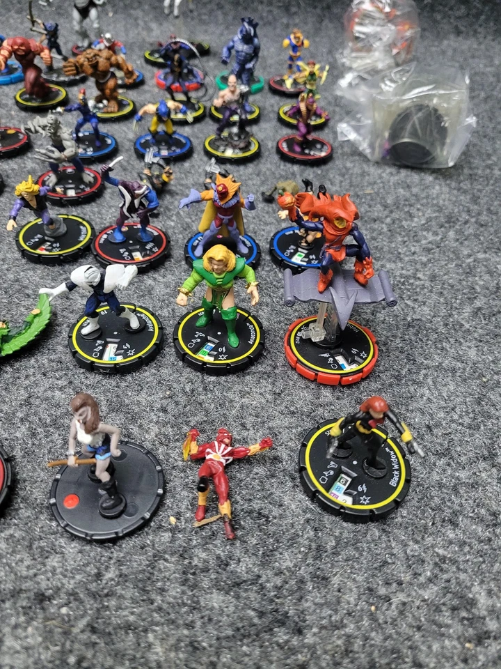 Marvel HeroClix Lote Mixto 40+ Wolverine Iron Man X-Men Vengadores Figuras WizKids Foto 4 de 4