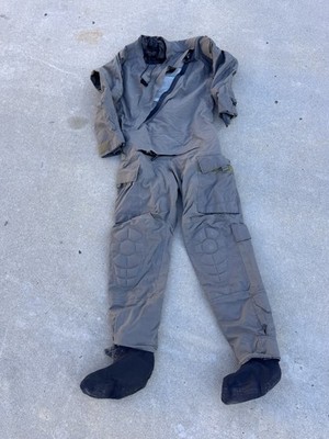 Mustang Survival Medium Regular Gray Sentinel Tactical Dry Suit MSD674vMA