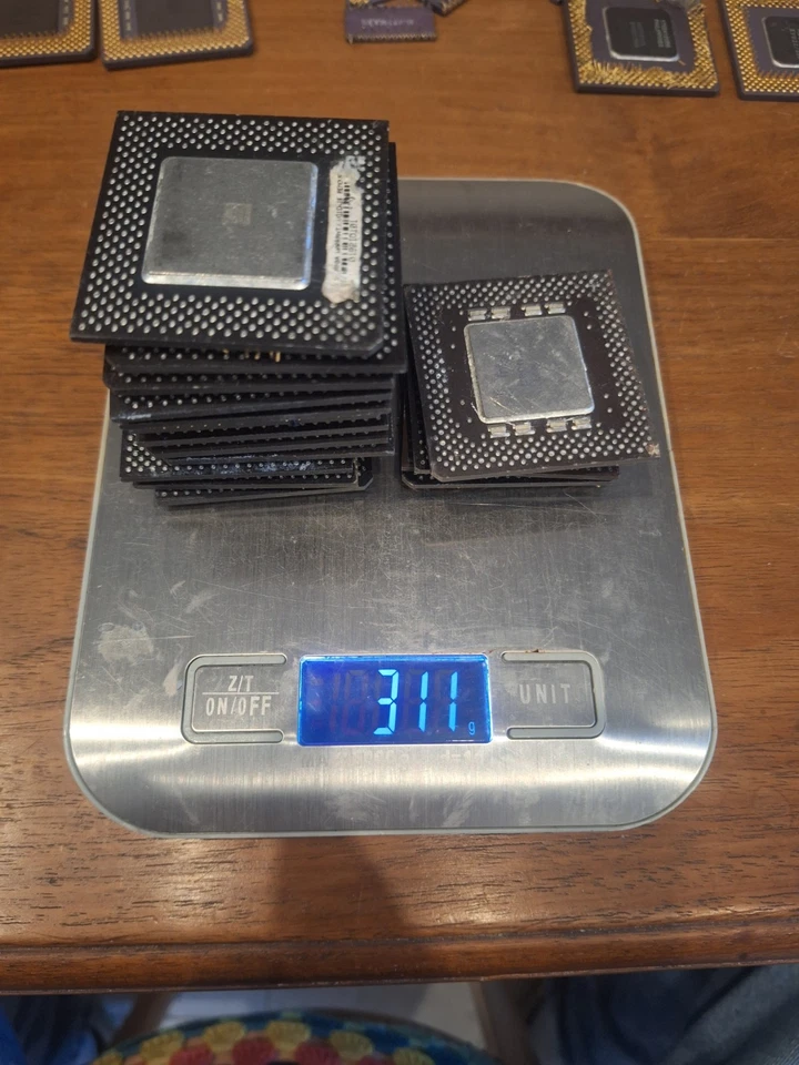 LOTTO CPU CERAMICHE 486 PENTIUM RECUPERO ORO GOLD SCRAP RECOVERY PROCESSOR LOT - Immagine 4 di 4