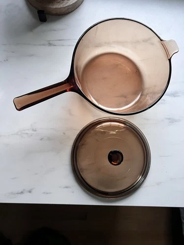 Vintage Corning Ware  Vision 2 5 Liter With Smaller Size Pyrex  Lid USA