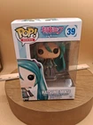 Funko POP! Rocks 39 Hatsune Miku Hot Topic Exclusive Vinyl Figure NEW