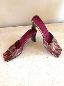 enzo angiolini slide sandals
