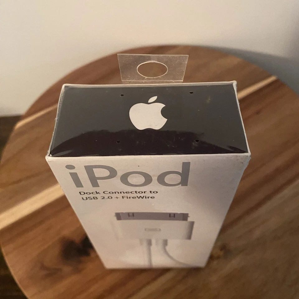 APPLE iPod Dock Connector To FireWire + USB 2.0 M9688G/A  3rd 4th NEW Sealed - Image 4 of 4