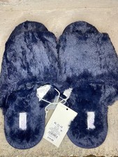 Stars Above Women  s Navy Blue Fuzzy Soft Slippers Size XL 11-12 NWT