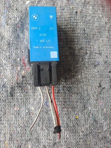 Relais Relaismodul für Kraftstoffpumpe für 5er BMW E39 540i  61.351383417