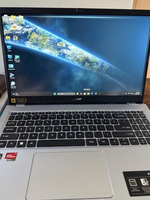 Acer Aspire 3 15.6'' FHD Ryzen 7 7000 128GB 8GB RAM Win 11 Silver