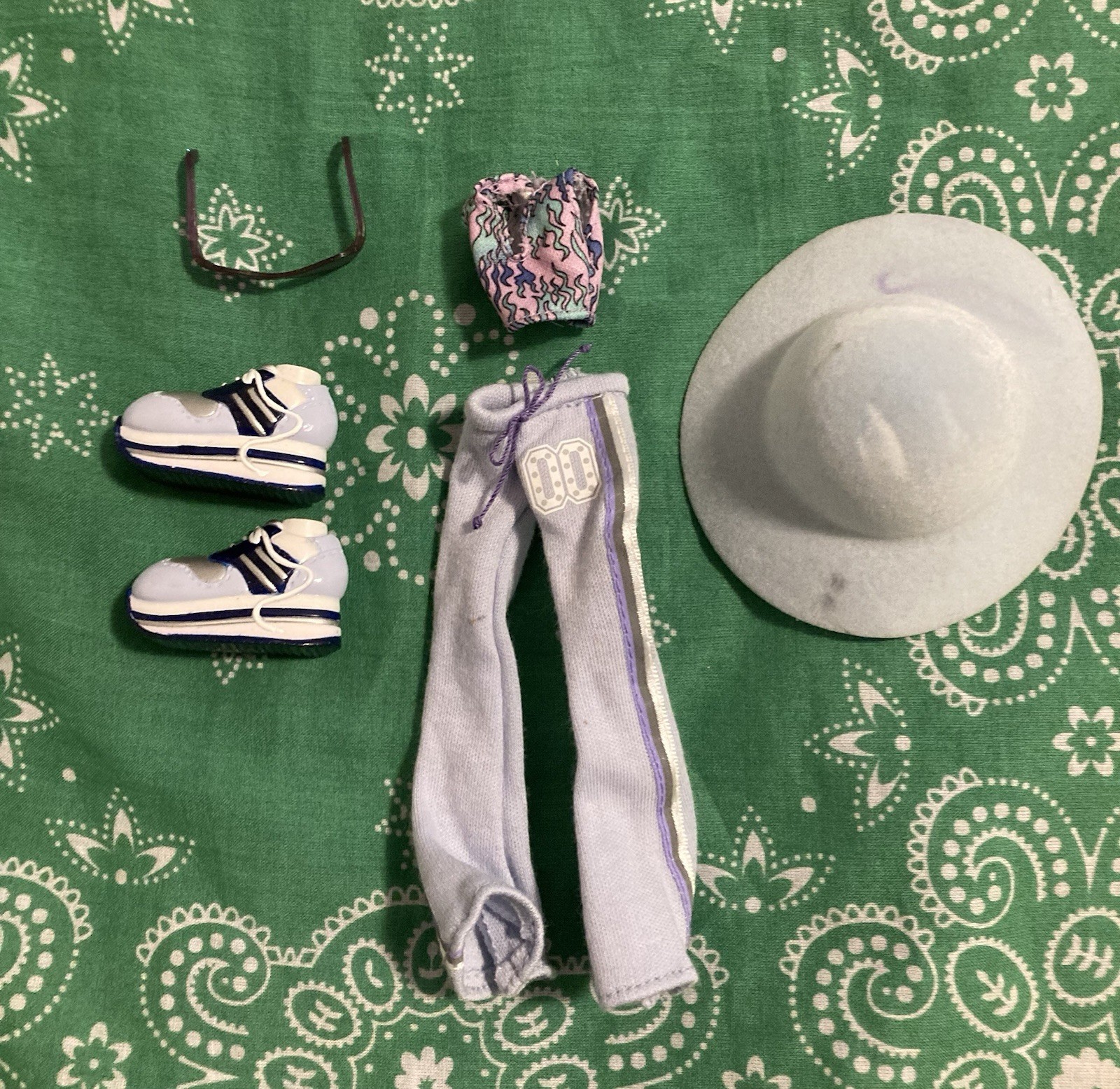 Bratz Girls Outfit