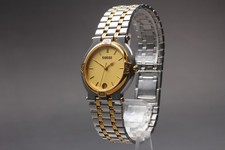 Gucci 9000M Gold Dial 32mm Qz Men's watch Vintage Near MINT From JAPAN
