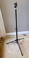 Studio lighting - small light stand cold-shoe mount included
