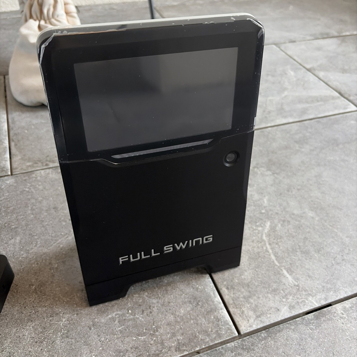 Full Swing KIT Golf Launch Monitor w/ Case + Charger | eBay