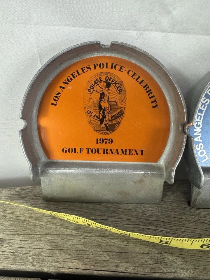 Celebrity Golf Tournament LAPD Policía de Los Ángeles Putting Cups Nelson Co 1979-83 Foto 2 de 4