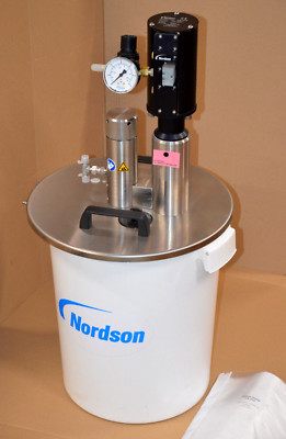 Nordson Cold Glue Pump LA-310 7303420 PISTON PUMP SYSTEMS NEW NEU