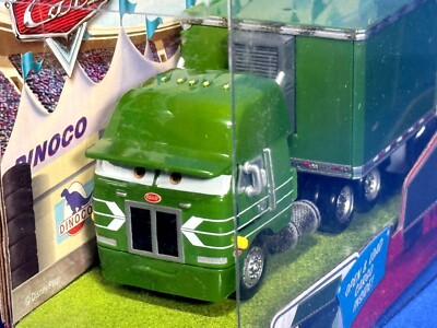 New GIL HAULER #7 - World of Cars 2009 - PIXAR CARS Semi Truck TOP
