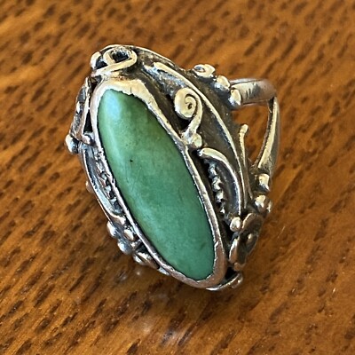 Gorgeous Vintage Native American Hopi Green Turquoise Sterling Silver Ring Gorgeous Vintage Native American Hopi Green Turquoise Sterling Silver Ring
