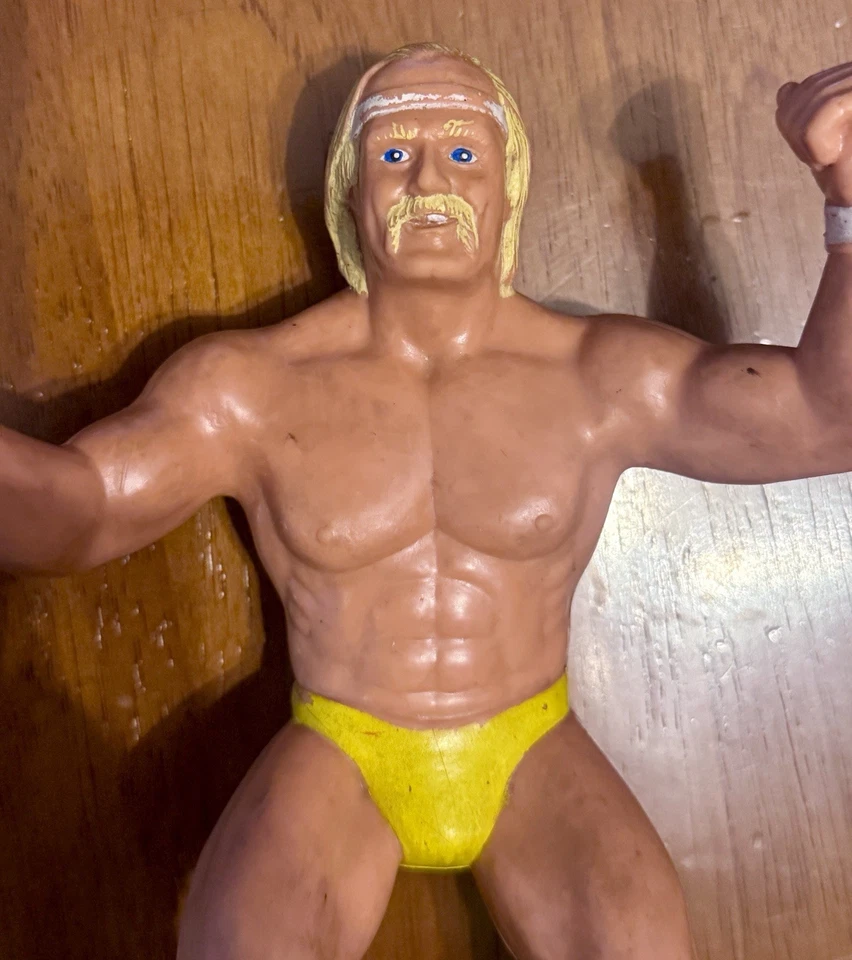 Figura con cinturón Hulk Hogan 1984 8" Superestrellas de Lucha WWF Titan Sports LJN Foto 3 de 4