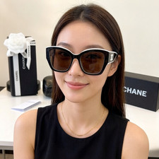 CHANEL 6058 Black-framed sunglasses white temples and brown lenses 53 19-143