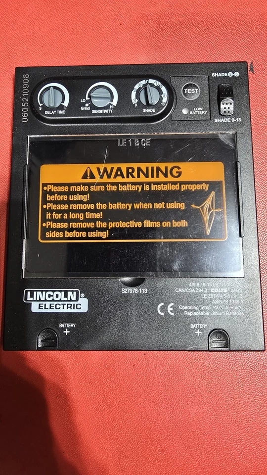 Lente de solda Lincoln Electric Viking 2450 Series 4C escurecimento automático - Imagem 2 de 3