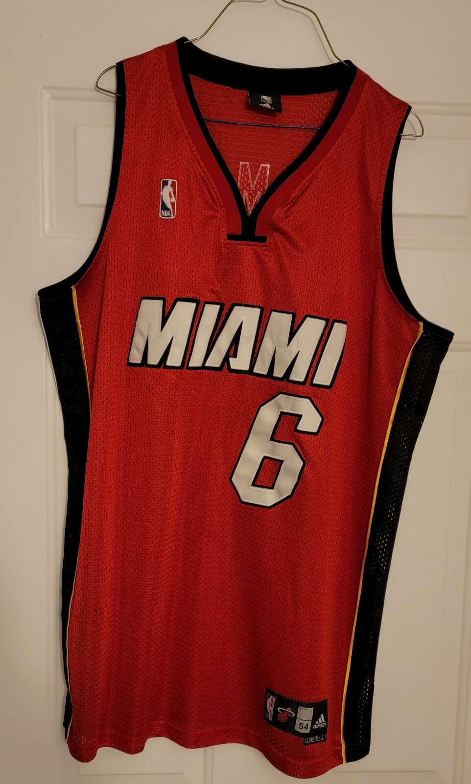 Picture 1 of 4