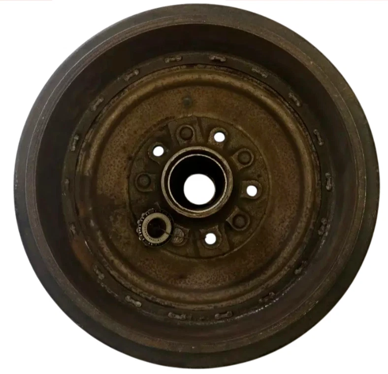 Buje y tambor de freno delantero derecho del lado del pasajero Plymouth Fury 1957-1959 1732328 nuevo en stock Foto 2 de 4