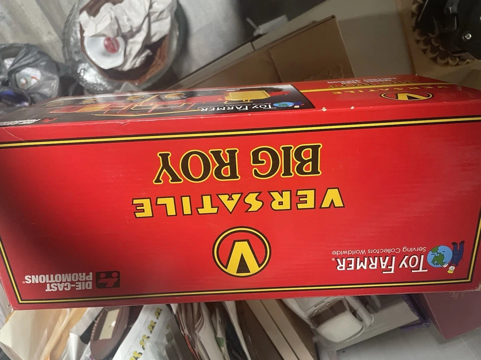 1/32 Versatile Big Roy Model 1080 Tractor Factory Version NEW never out of box - Image 3 of 4