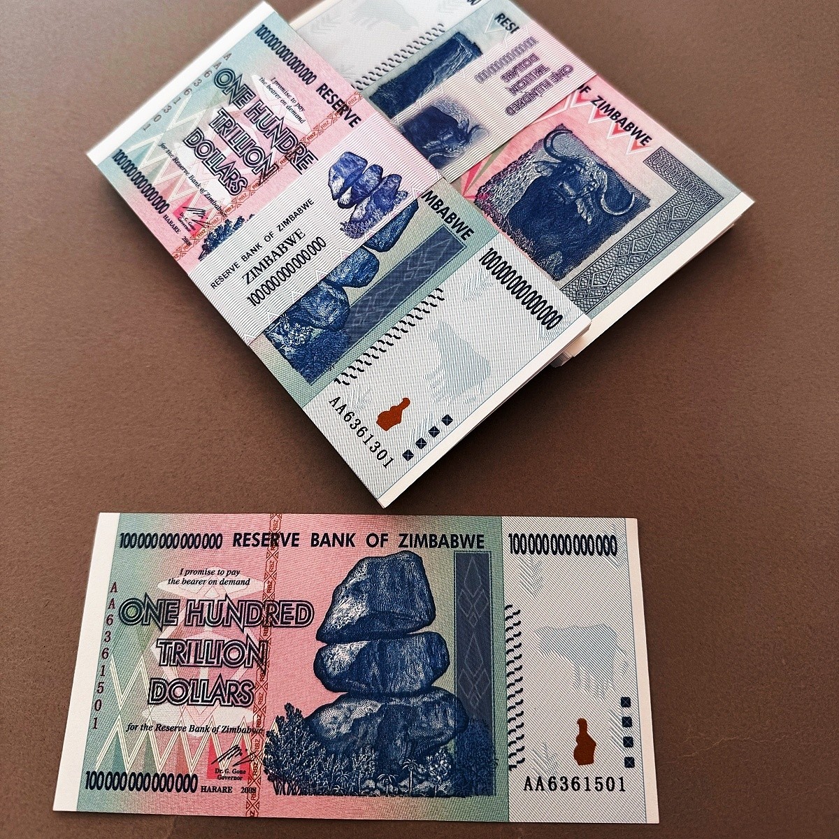 100PCS Full Bundle Zimbabwe 100 Trillion Dollars Banknote AA Collectibles Notes