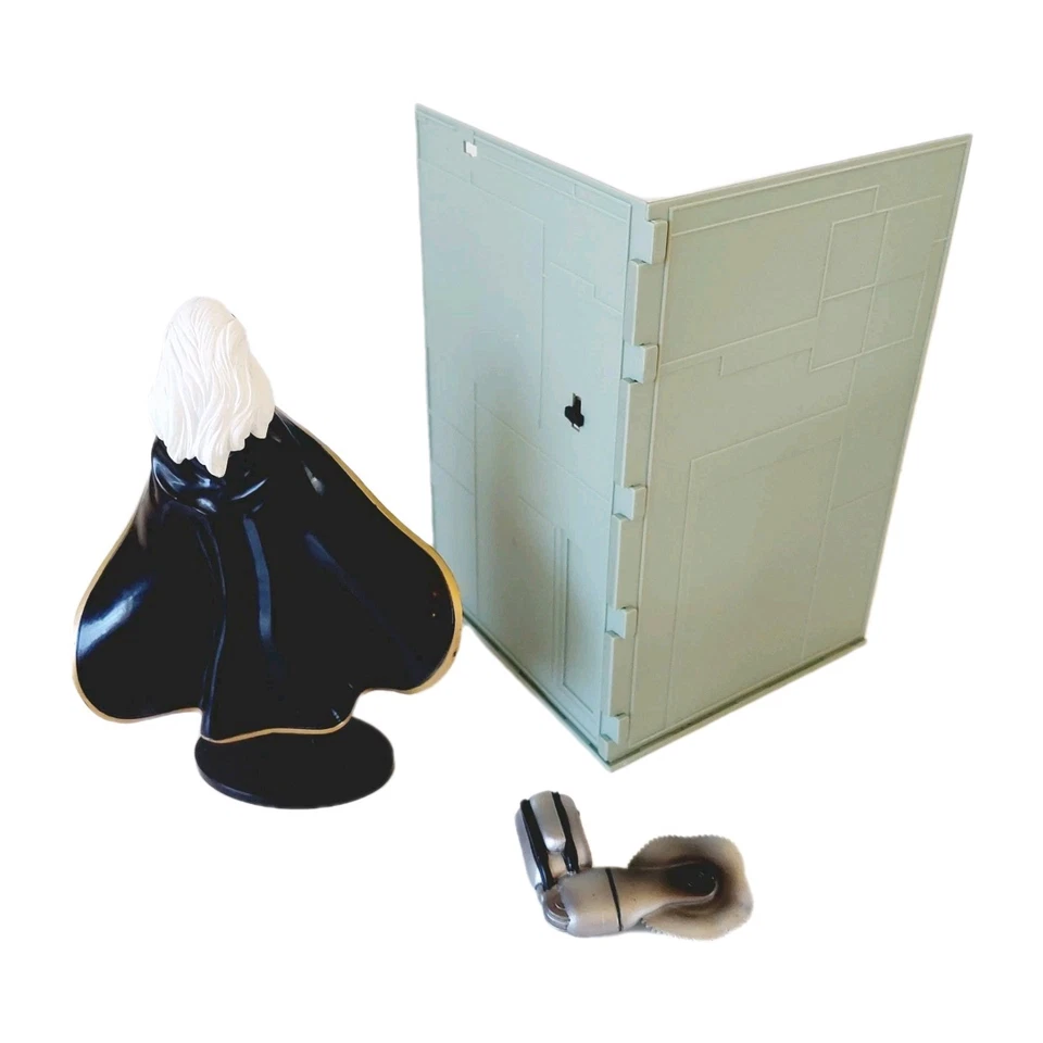 STORM Marvel Diamond Select Action Figure 7" 2012 W/Danger Room | Complete  - Image 4 of 4