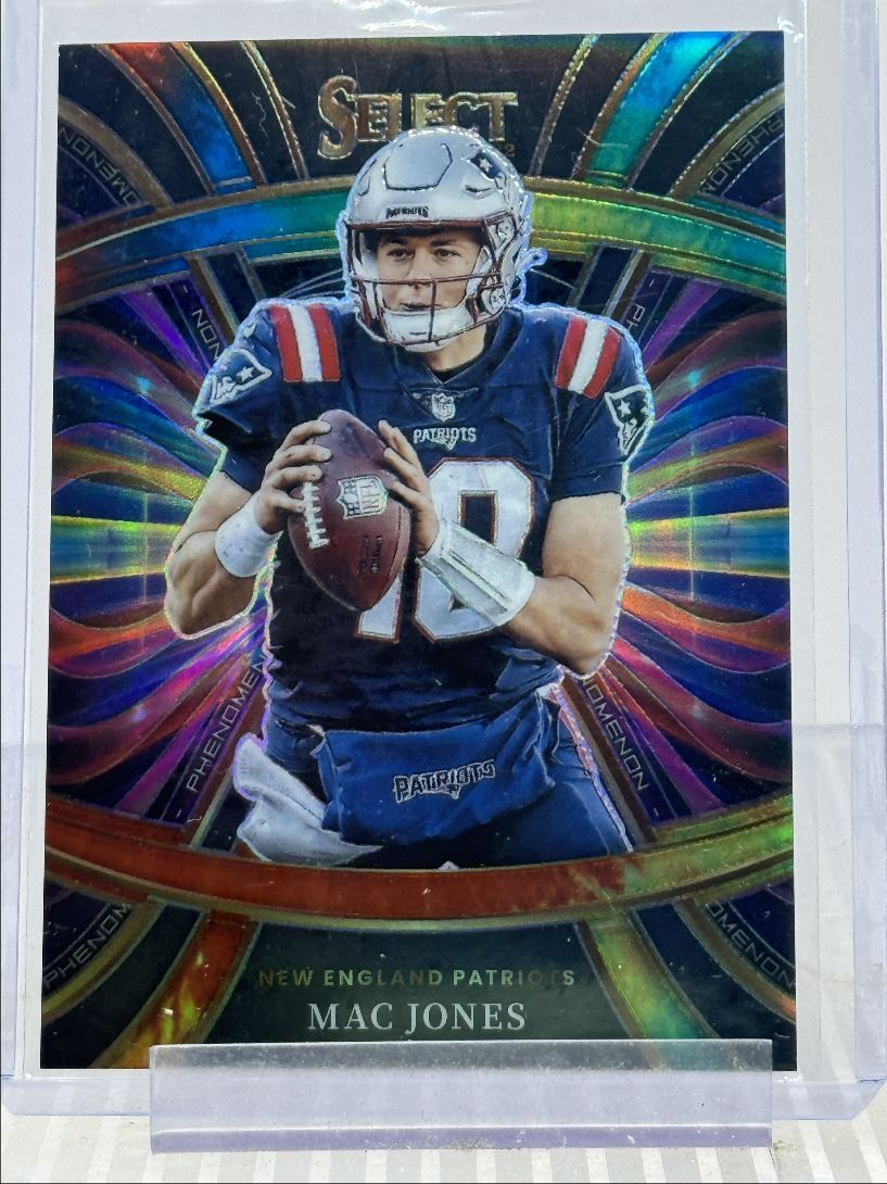 MAC JONES 2022 SELECT FOOTBALL PHENOMENON TIE DYE PATRIOTS /25 Q2794