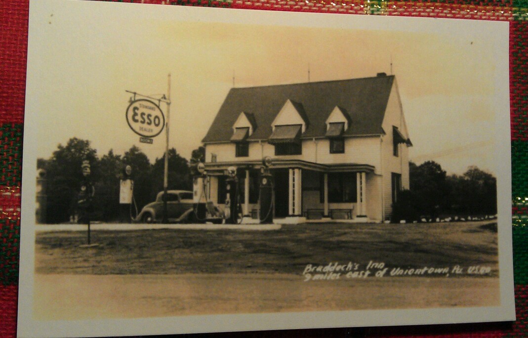 Old Uniontown PA. Braddock's Inn 6 Esso Gas Pumps Rt. 40 Postcard Repo