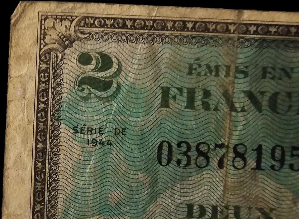 Billete militar 1944 Francia 2 francos Segunda Guerra Mundial Segunda Guerra Mundial Foto 3 de 4