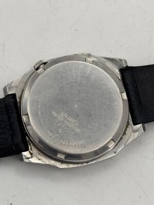 あ*き様 SEIKO　5、7009-5860、中古（要本文参照) Vintage Seiko 5 7009-5860 Automatic 21 Jewels Day Date Bar Shape