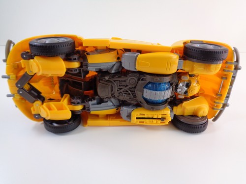 Transformers Power Charge Bumblebee Volkswagen Beetle ( Requires new Batteries ) - Picture 7 of 11
