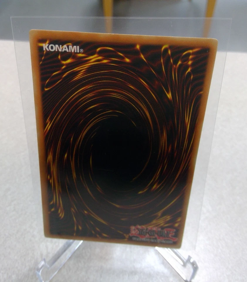 Yu-Gi-Oh TCG Elemental Hero Flame Wingman DR3-EN215 Ultra Rare - Image 2 of 2