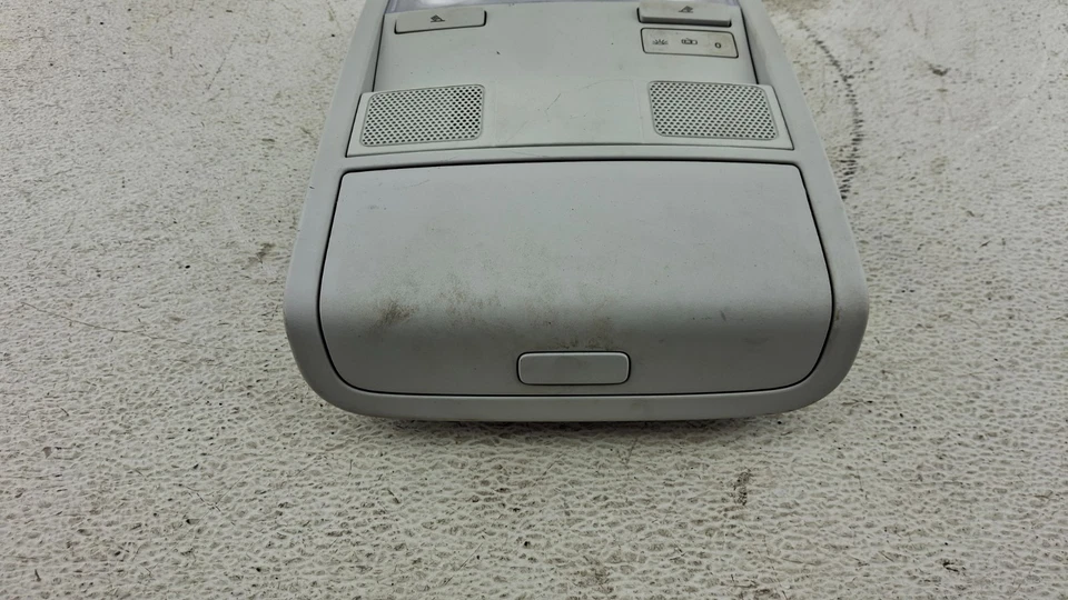 Volkswagen Passat 2012-2022 consola superior domo mapa luz OEM Foto 4 de 4