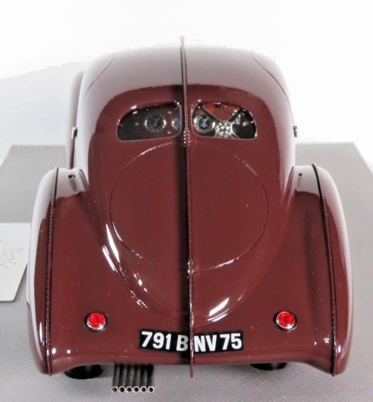 Ilario 1936 Bugatti T57S Atlantic #57473 Brown, Rare scale 1:18 INV# 4811 - Image 3 of 4