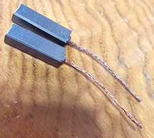SPAZZOLE IN CARBONE CARBONCINI 4,5X6,5X21 mm COPPIA MOTORI ELETTRICI