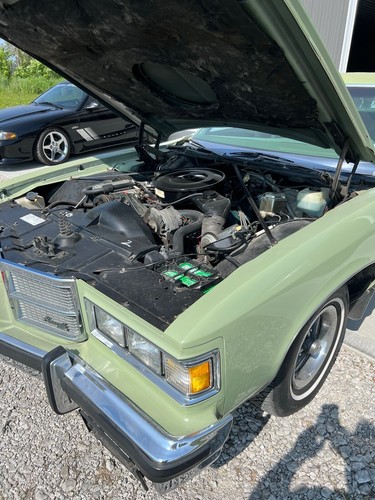 1975 Pontiac Bonneville - Picture 3 of 14