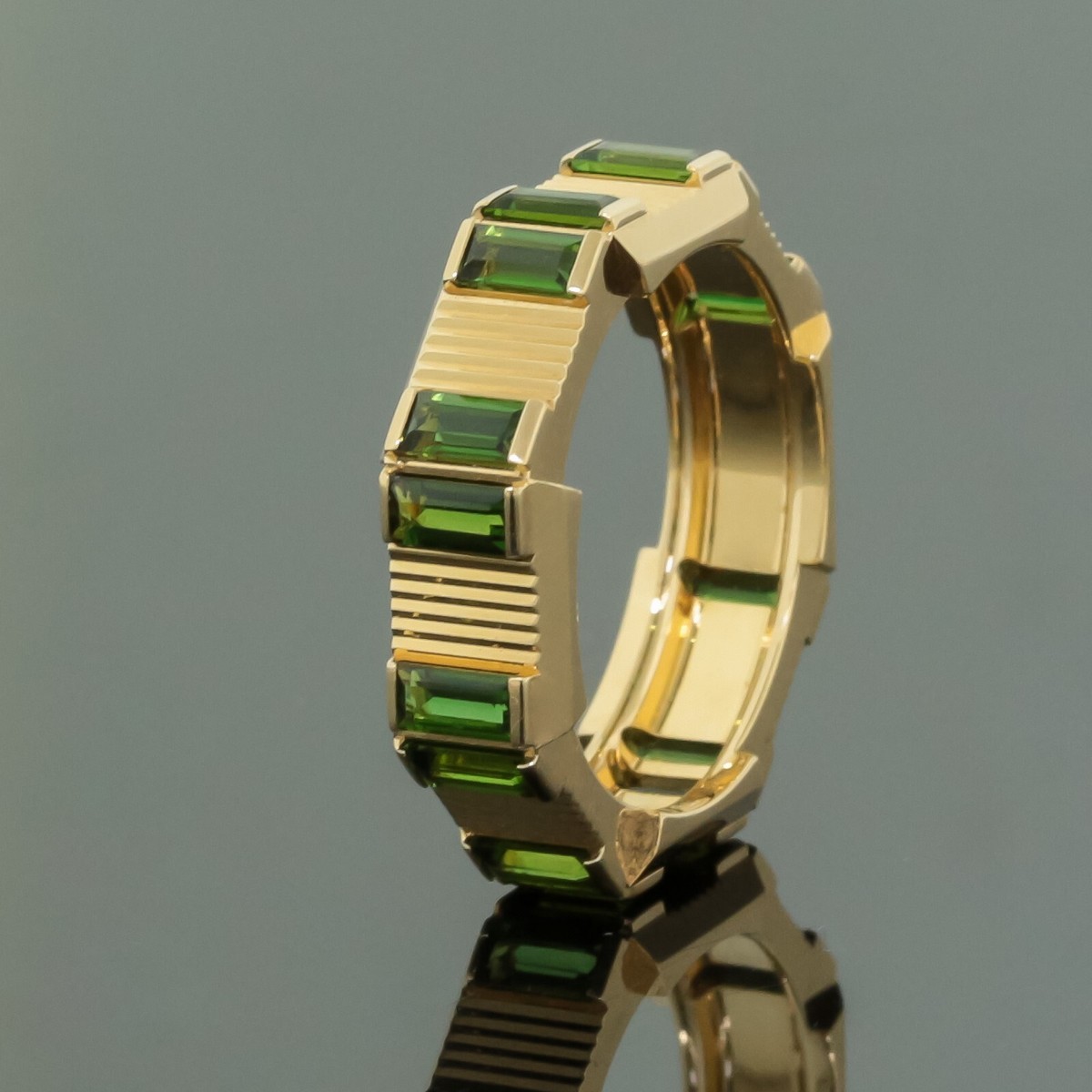 Gucci Link To Love Green Tourmaline Stack Band Ring Size 6.5