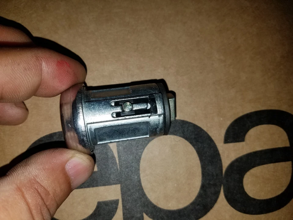 98 TO 03 JAGUAR XJ8 XJR IGNITION SWITCH DRIVER DOOR GLOVE BOX KEY CYLINDER SET - Image 4 of 4