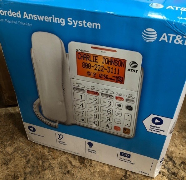 AT&T CL4940 White Corded Phone Speakerphone Big Display Caller ID Big ...