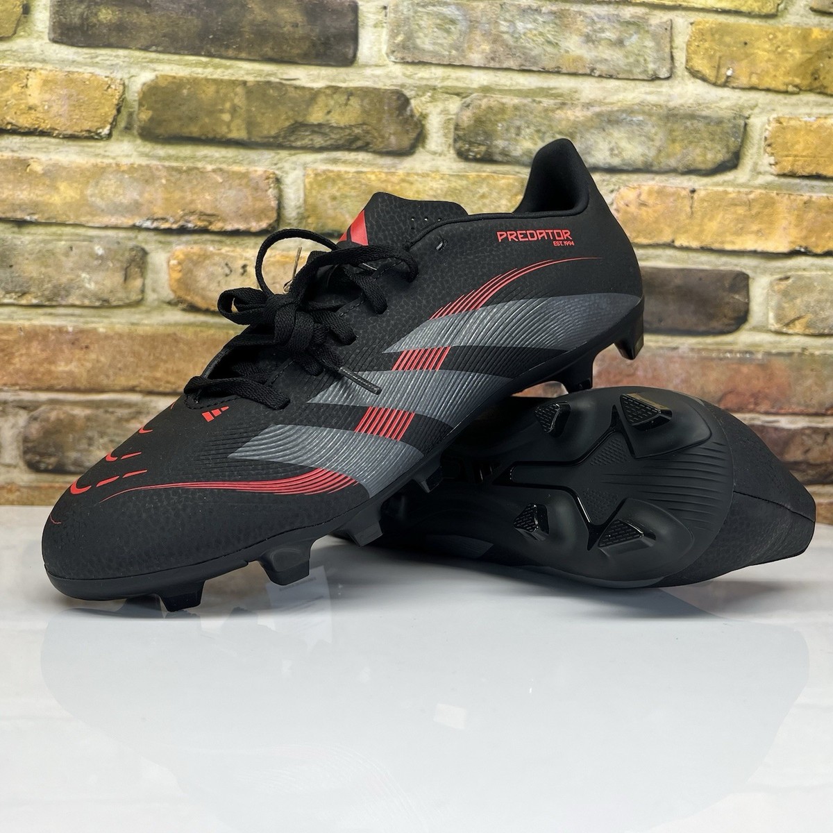 adidas Predator Club FG/MG Soccer Cleats ID1325 Black Red Mens Size 10.5 Worn 1X adidas Youth Predator Club Sock FG/MG Black/Metallic/Red  main image 4