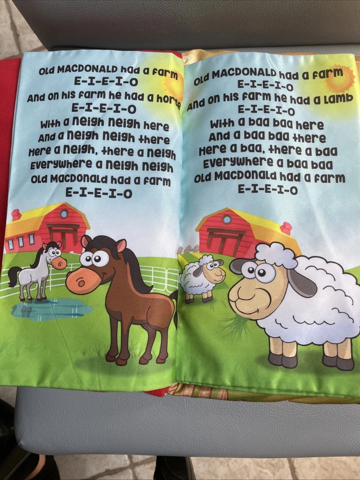 Almohada Old MacDonald Storybook 13" x 8" Foto 4 de 4