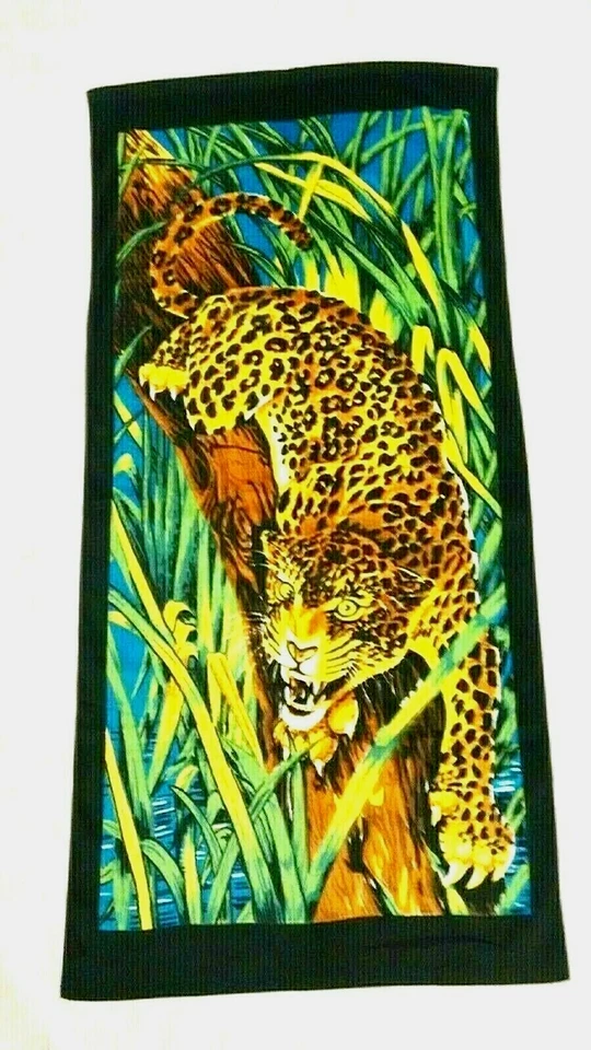 Toalla de playa de baño con estampado de animales feroces salvajes guepardos leopardos selva SIN USAR Foto 2 de 4