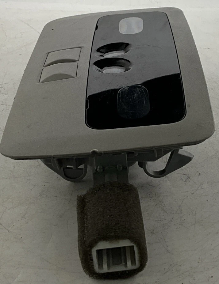 2011 雷克萨斯 GS450H 后圆顶顶顶顶地图阅读灯原始设备制造商 — 第 3/4 张图片