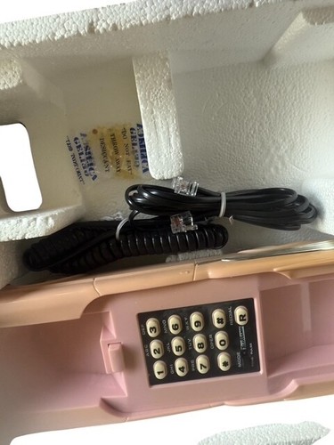 TeleMania57 Pink Chevy Landline Telephone - Picture 6 of 15