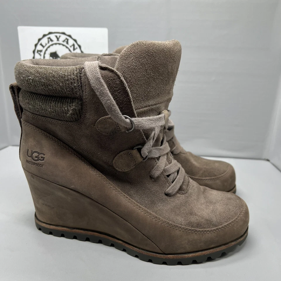 Botas de cuña UGG Kriston Mole grises de cuero impermeables 1108629 para mujer talla 8,5 usadas Foto 4 de 4