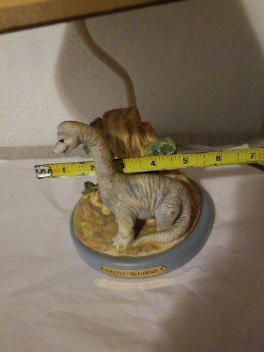 Vintage Brontosaurus Kids Lamp - Picture 15 of 19
